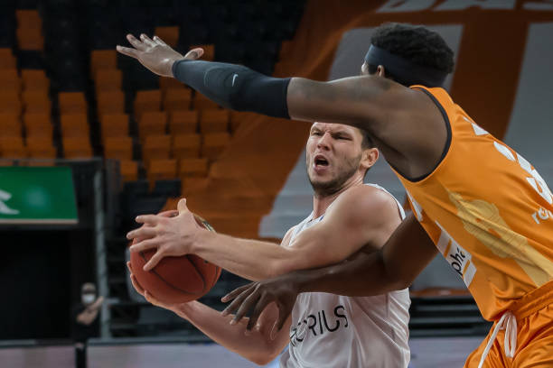 也反映了他 也反映了他