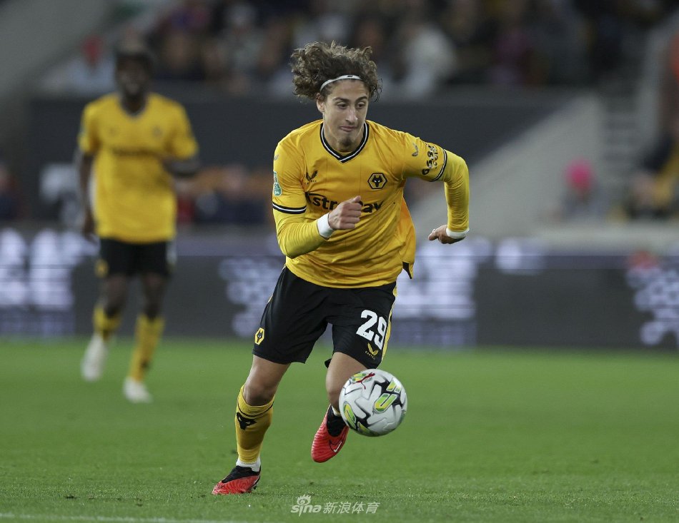 维尼修斯为 维尼修斯为